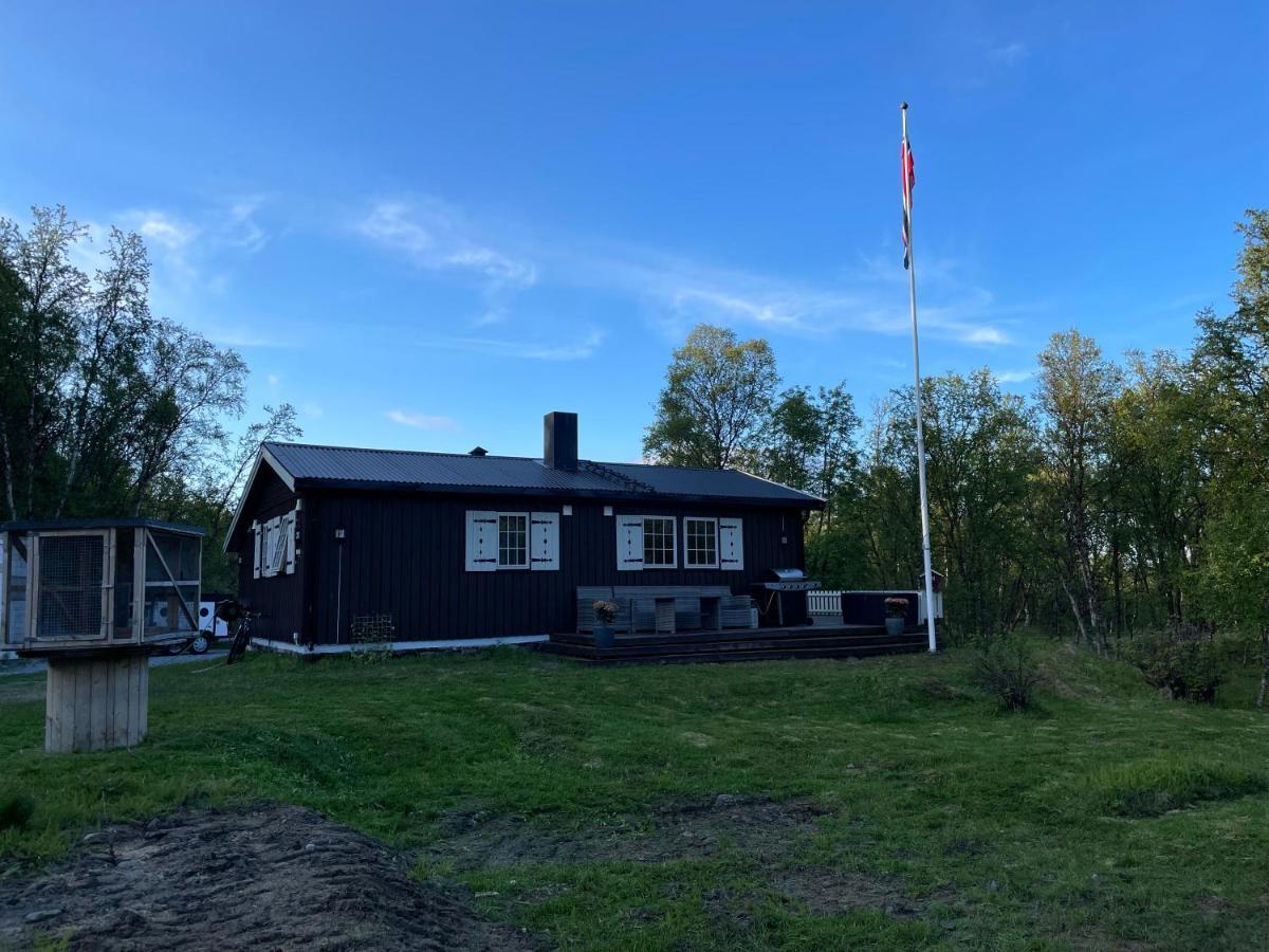 Stor Hytte I Olderfjord Vila Russenes Exterior foto