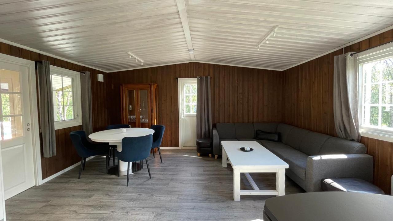 Stor Hytte I Olderfjord Vila Russenes Exterior foto
