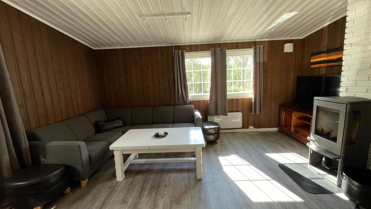 Stor Hytte I Olderfjord Vila Russenes Exterior foto
